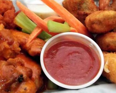 We Tried 25 Buffalo Wild Wings Flavors—and These 16 Were Our Favorites