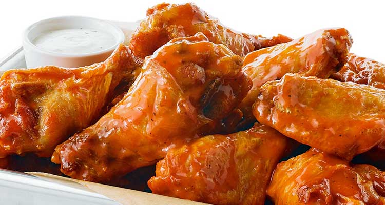 Wingstop vs. Buffalo Wild Wings – Who’s the King of Wings? (2022 ...